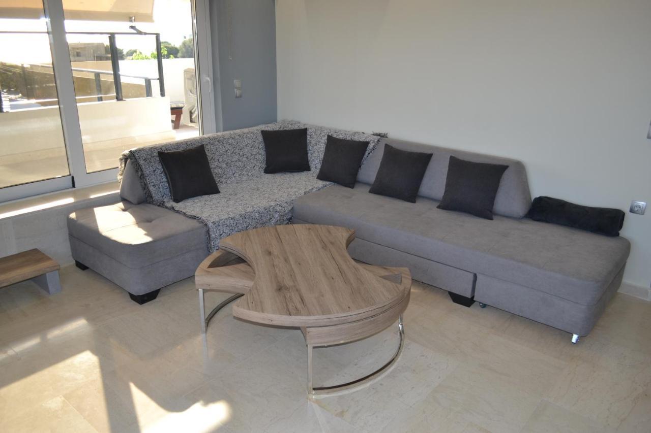 Stergiou Luxury Apartments With Shared Pool อานาวีซอส ภายนอก รูปภาพ