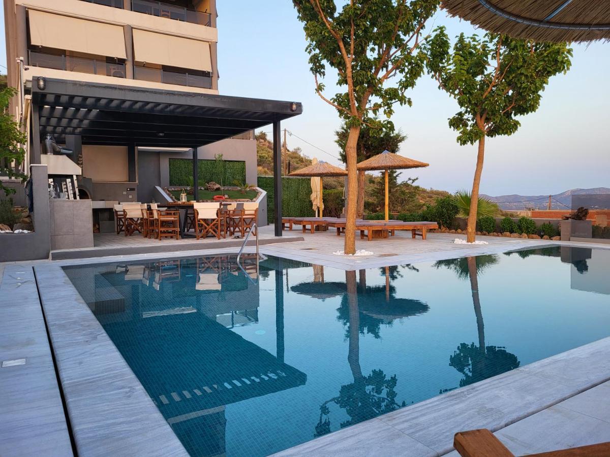 Stergiou Luxury Apartments With Shared Pool อานาวีซอส ภายนอก รูปภาพ